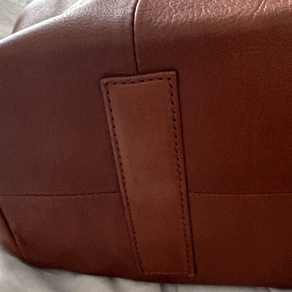 HOBO Rich Brown Leather Shoulder Bag NWOT - Picture 6 of 9